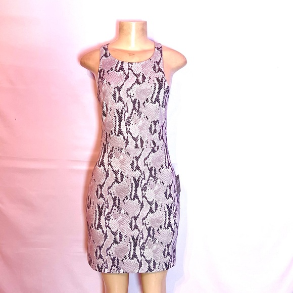 BRAND NEW EXPRESS SNAKE SKIN BODYCON DRESS W/BACK OUT SIZE SMALL - Picture 2 of 5